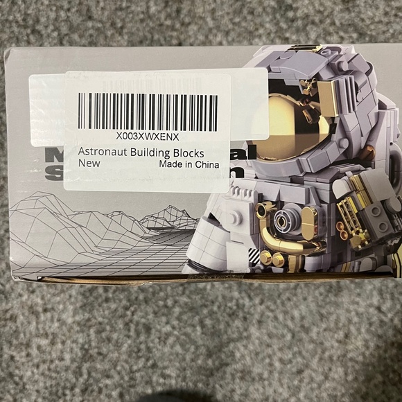Mechanical Spaceman Building Blocks Set, New without tags - Picture 7 of 10